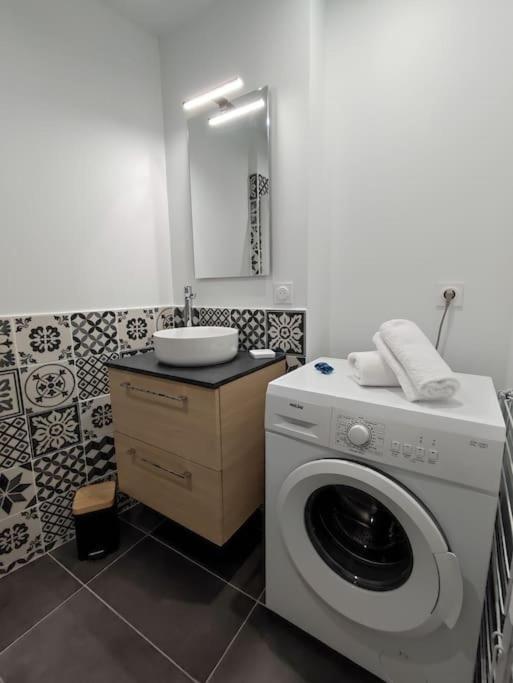 Cocon De Charline - Charme Et Elegance Dans Le Centre Apartment Montauban Ngoại thất bức ảnh