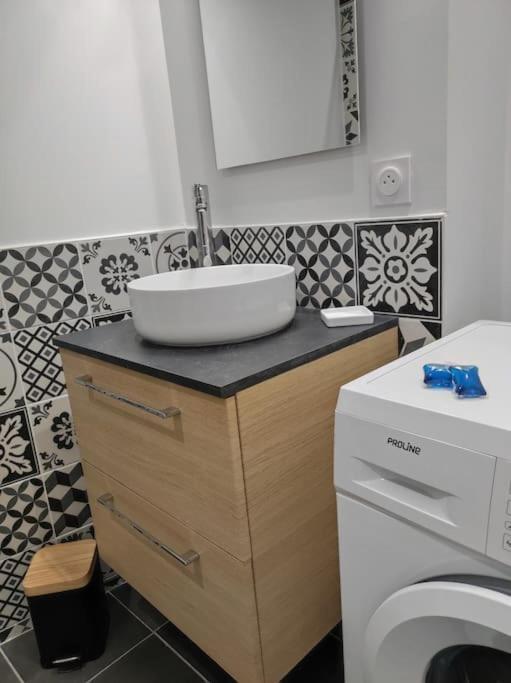 Cocon De Charline - Charme Et Elegance Dans Le Centre Apartment Montauban Ngoại thất bức ảnh